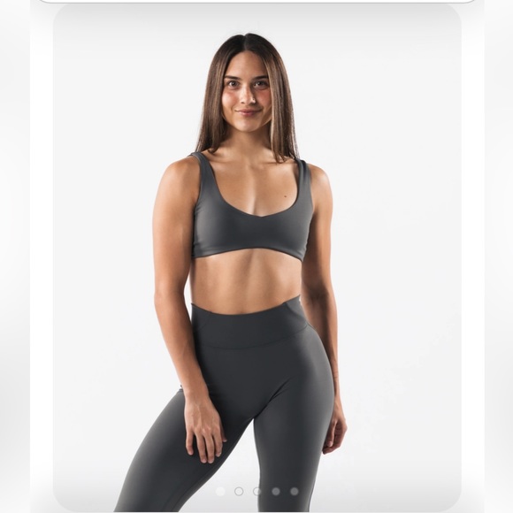 Alphalete Other - NWT Alphalete AURA sculpt bra